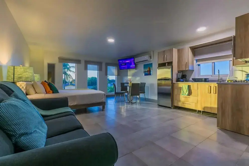 Turibana Plaza Suite 1