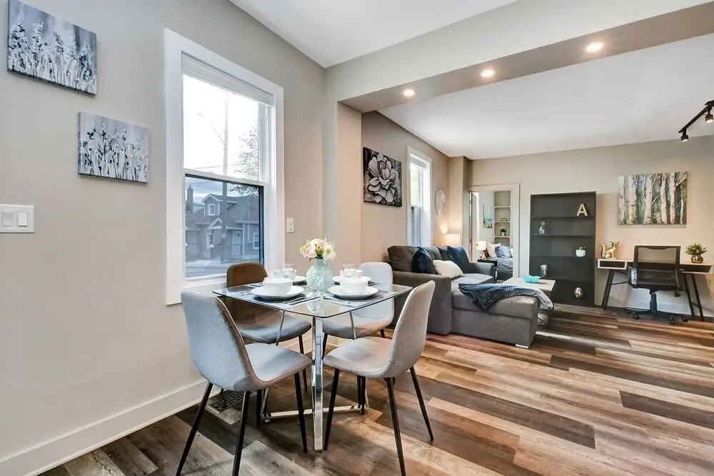 Newly Renovated - Spacious 1BR - Near Downtown
