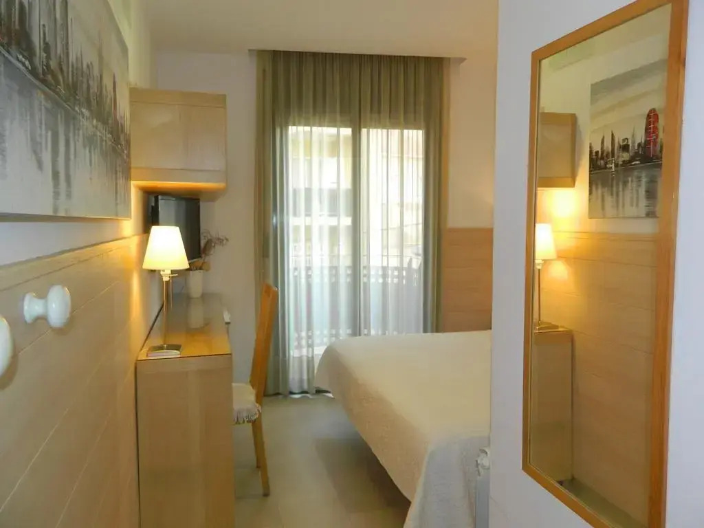 Hostal House