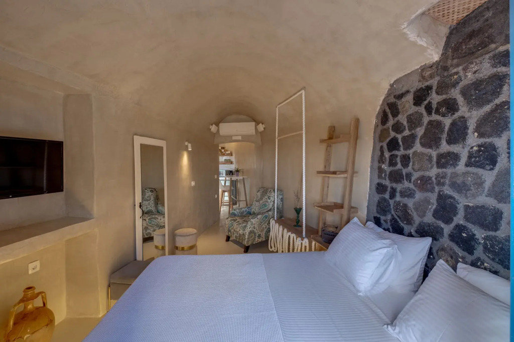 Pasithea Suites