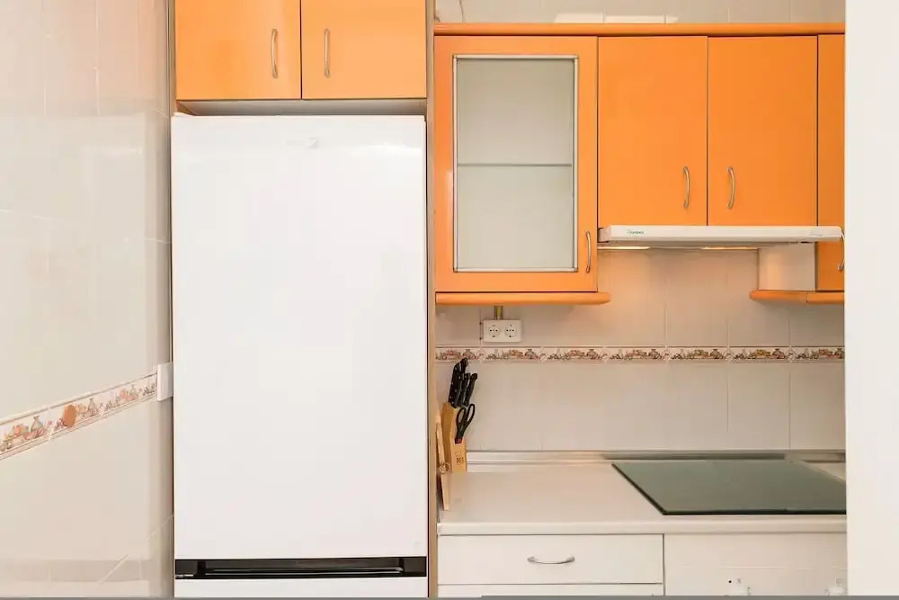 Velbar in Cadiz With 3 Bedrooms and 1 Bathrooms