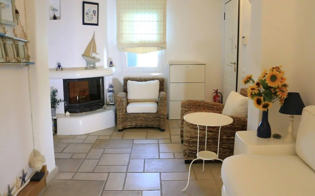 Mykonian Iros Suites & Villas