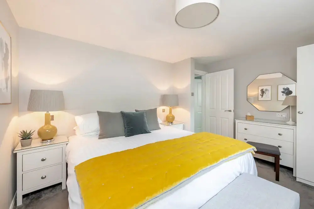 Hedgemead Court, 4 Star Gold Luxury 2 Bedroom Apartment in Bath City C