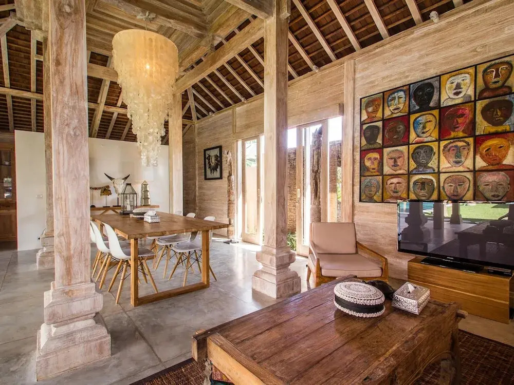 Peaceful Affordable 3 Bedrooms Private Pool Villa Near Seminyak