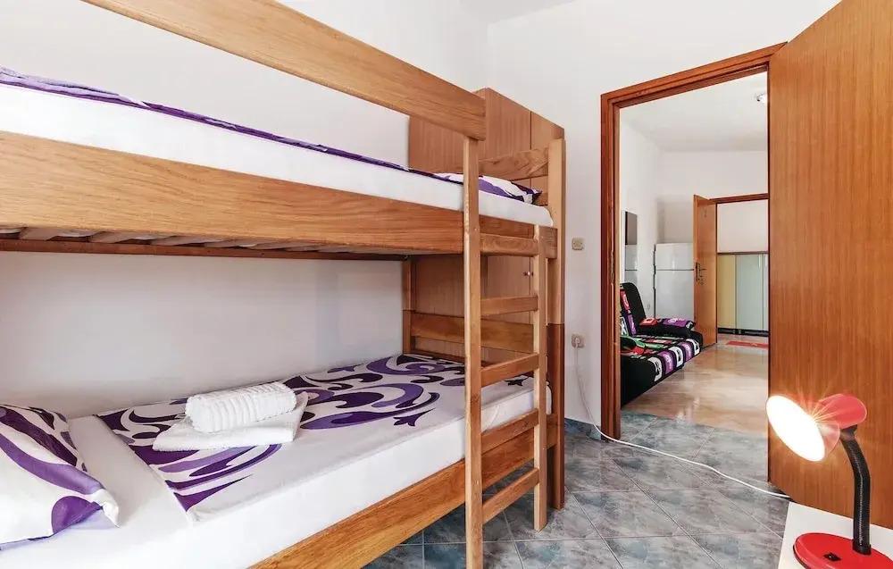 Nice Apartment in Vir With 2 Bedrooms and Wifi