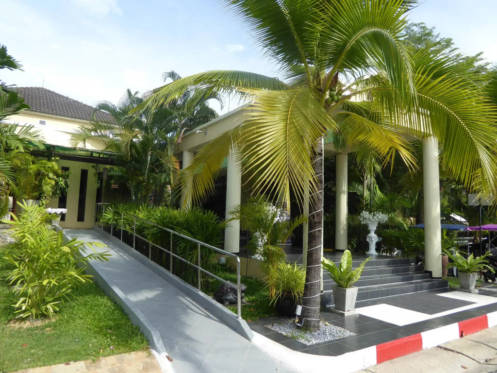 Oasis Garden & Pool Villa at VIP Resort