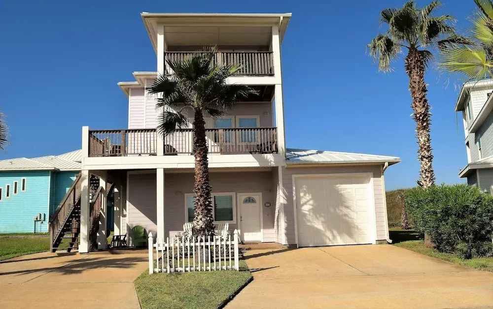 Paradise Palms - Four Bedroom Home