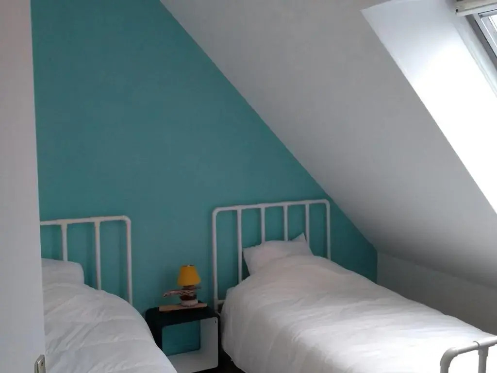 Maison Le Palais, 4 pièces, 5 personnes - FR-1-418-182