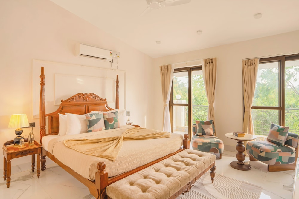 Elivaas Casa Verdea 4BHK Villa With Pool