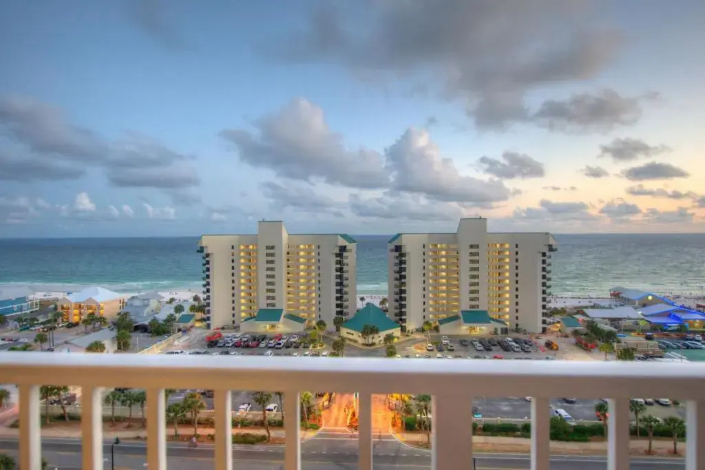 11 TH FLOOR In Laketown Wharf 1 BD, 2 Bathroom with Amazing Amenities, 1114!