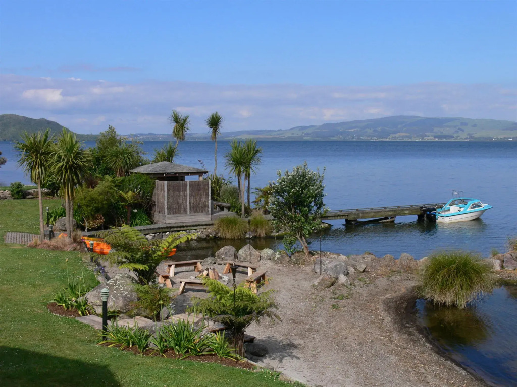 Koura Lodge
