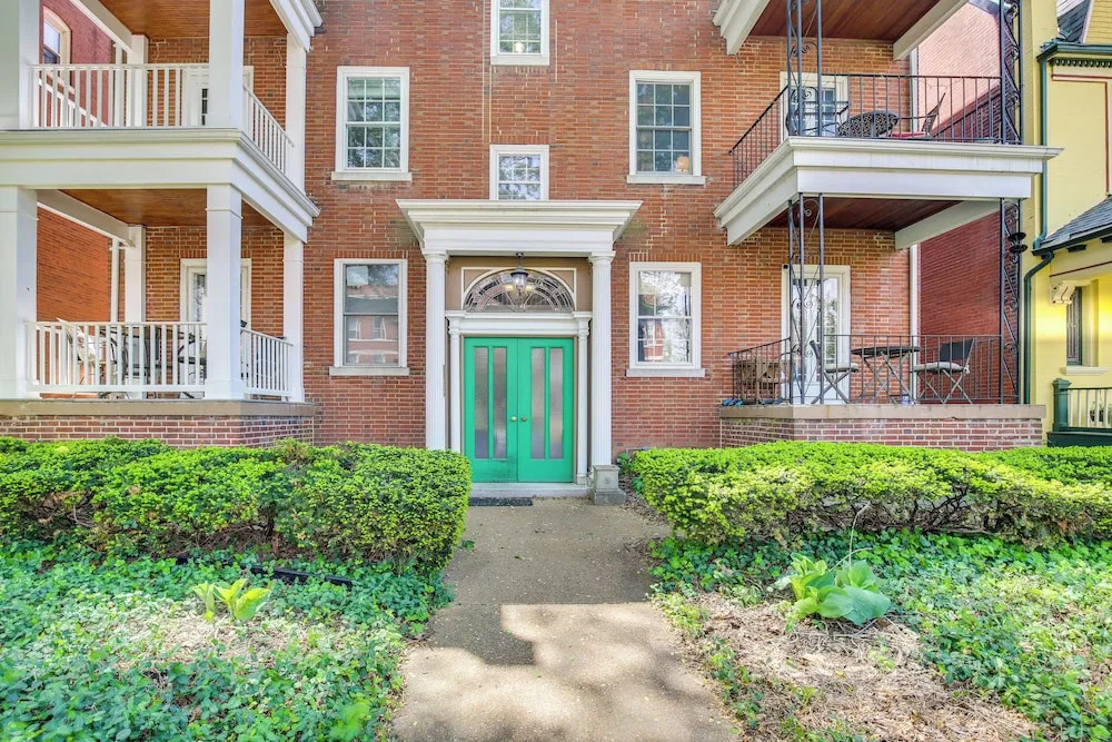 Central West End Condo < 1 Mi to Forest Park!