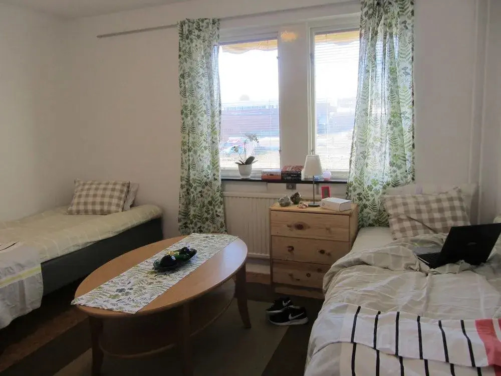 Hållsta Home Vandrarhem - Hostel