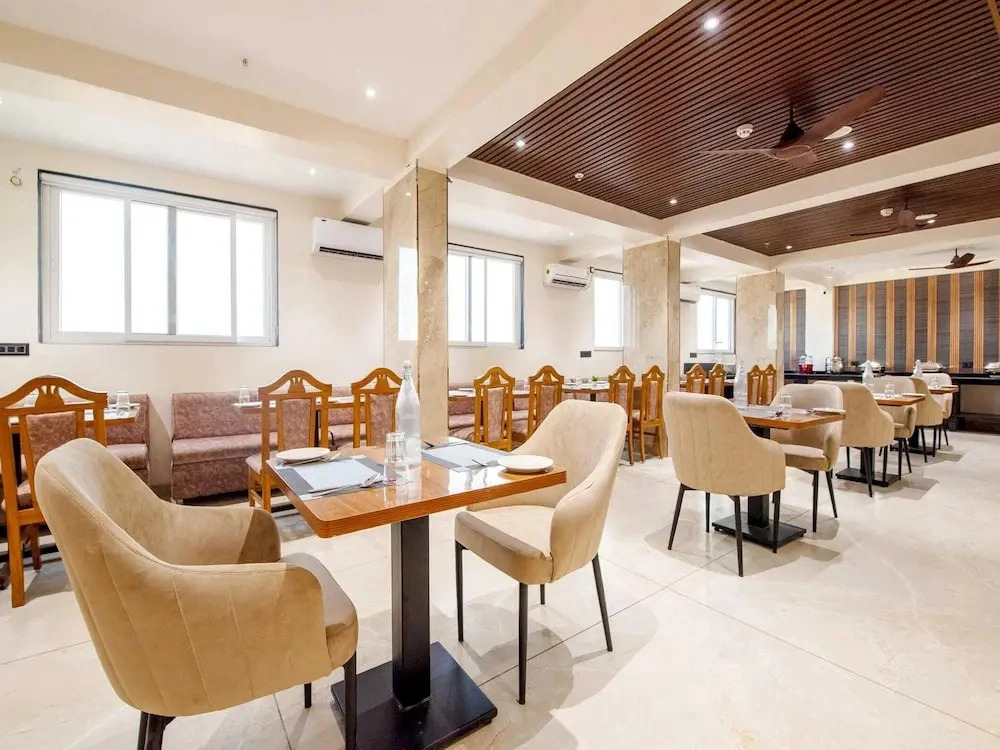Palette Hotel Pune, Midc Chinchwad