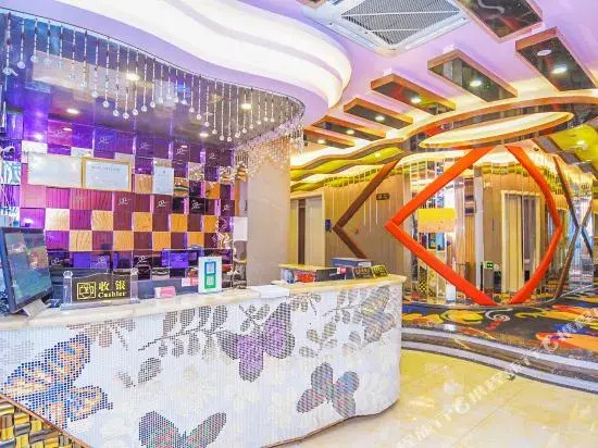 曼之雅主题酒店(上海昌平路地铁站店)