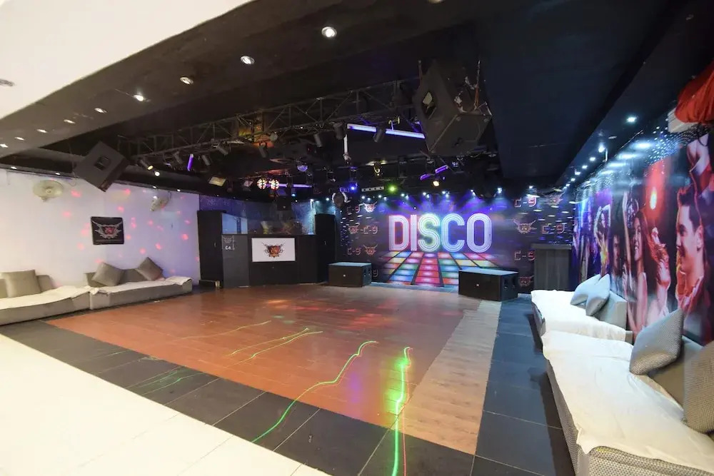 Hotel C-9