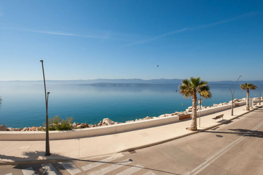 Seaside Apartments Bol