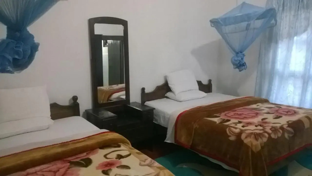 Srihelyes Inn