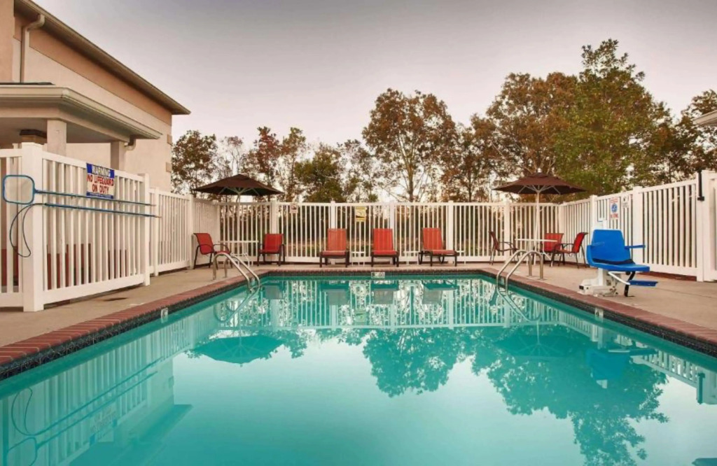 Best Western Zachary Inn