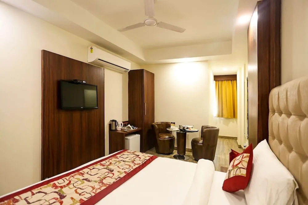 FabHotel The Kailash Dev - Nr Adarsh Nagar Metro