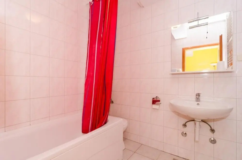 Apartments Plavac Mali