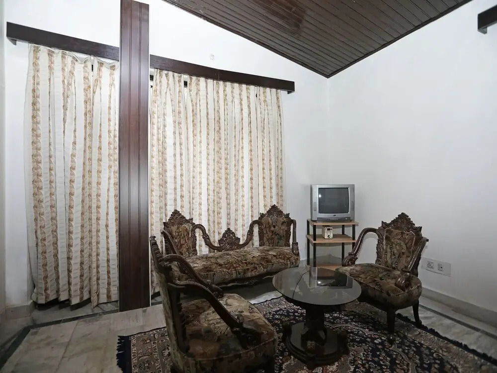 OYO 13157 Home 2BHK Lake View Ayarpatta Nainital
