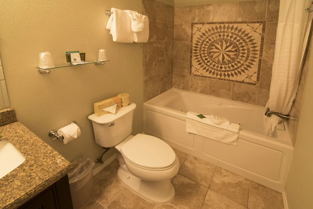 Inn at the Prom Oceanfront