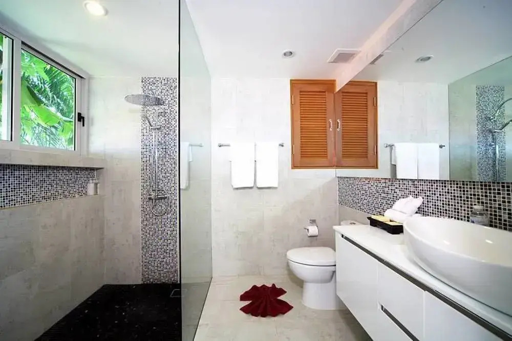 Summitra Villa No 3 6 Bedroom villa for rent