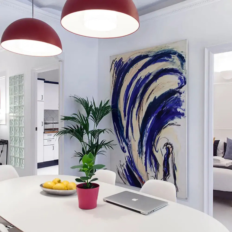 Sagrada Familia Modern ART APT Wi-fi AC Smart TV By Myrentalhost