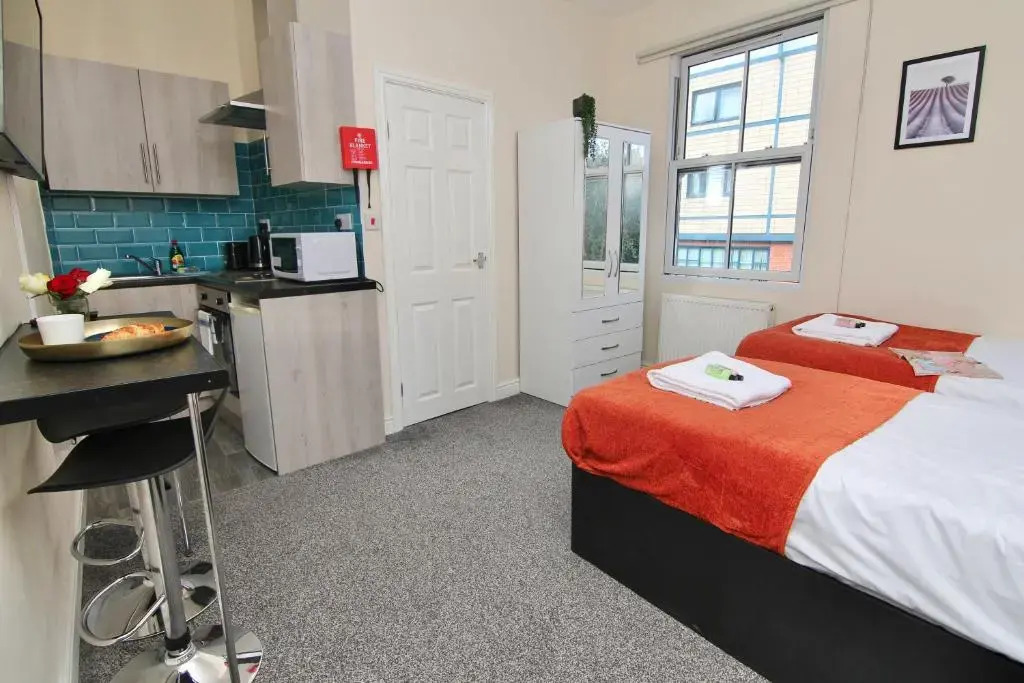Lovely Twin Bed Studio Near Coventry Shopping Centre