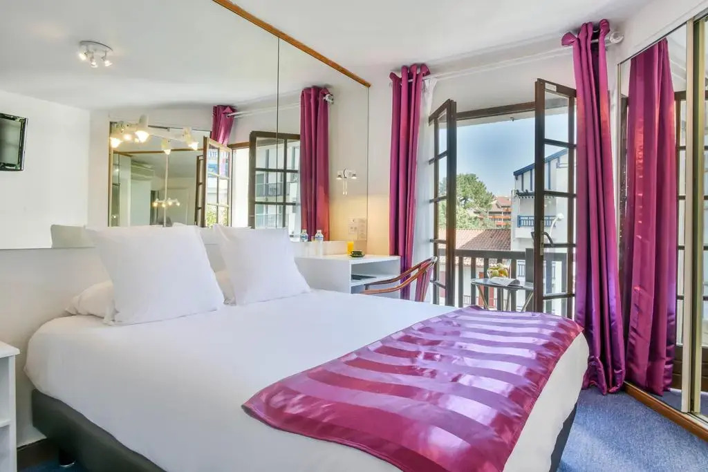 Logis Hotel & Restaurant Bergeret Sport