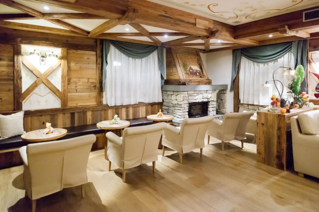 Alpholiday Dolomiti Wellness & Family Hotel
