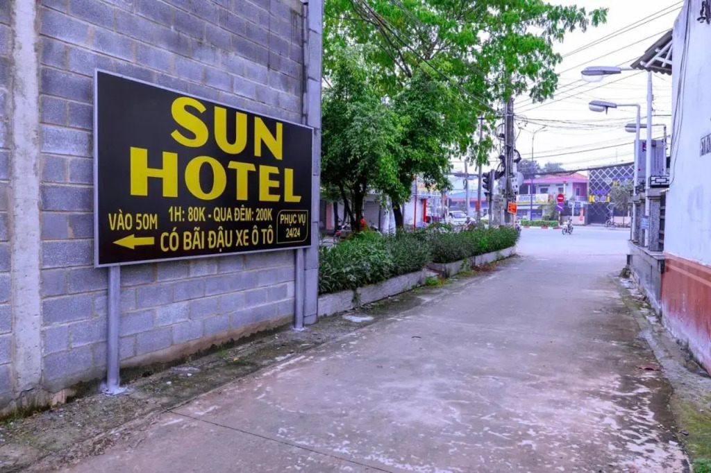 Sun Hotel