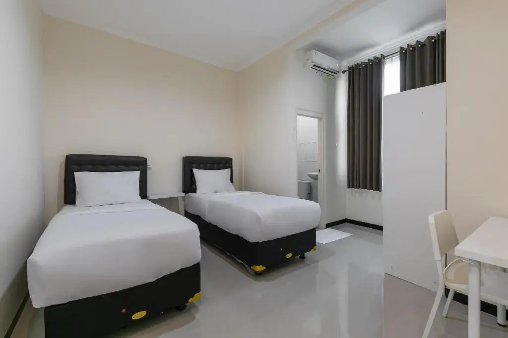 Griya Loka 2 Syariah Near Simpang Lima Mitra Reddoorz