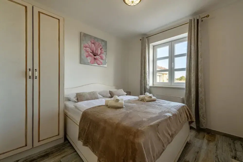 Villa Zizi in Vrsi With 4 Bedrooms and 3 Bathrooms