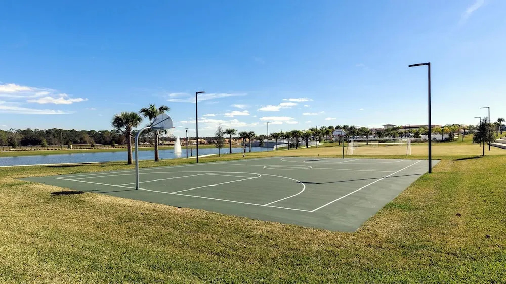 Ultimate 9BR Lakeview Pool SPA Theater Near Disney, Kissimmee
