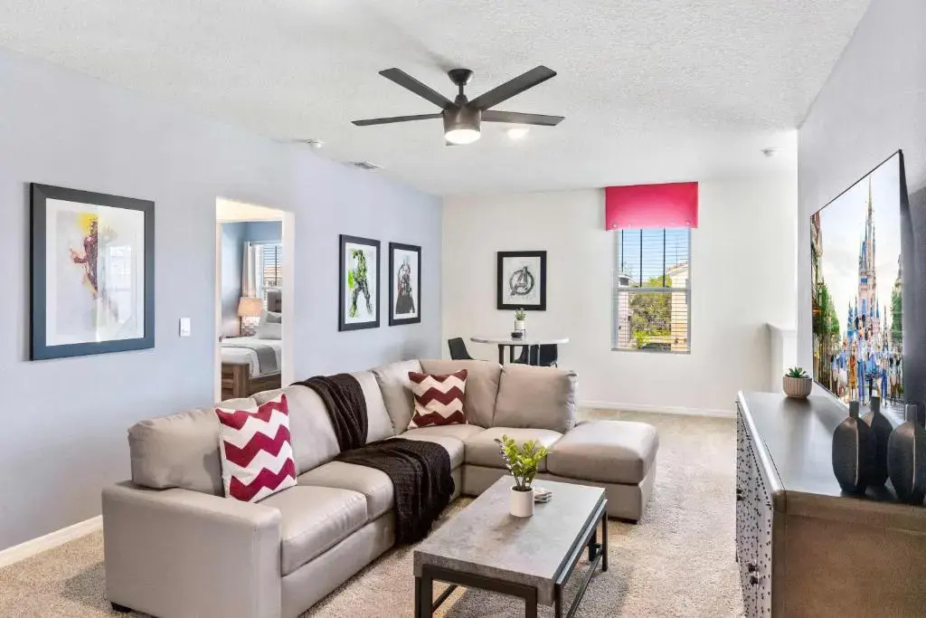 7663 Oakmoss Loop