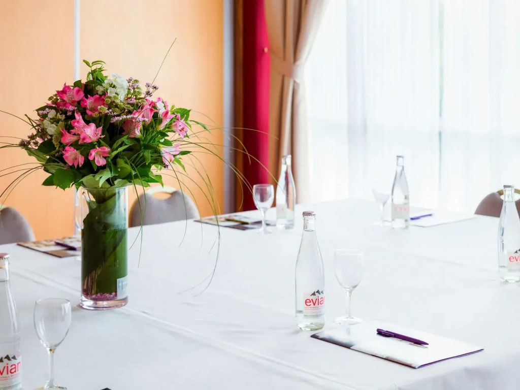Mercure Nevers Pont De Loire