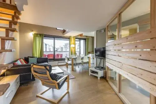 Apartment Genevrier - Spacious Balcony with Mont Blanc Views