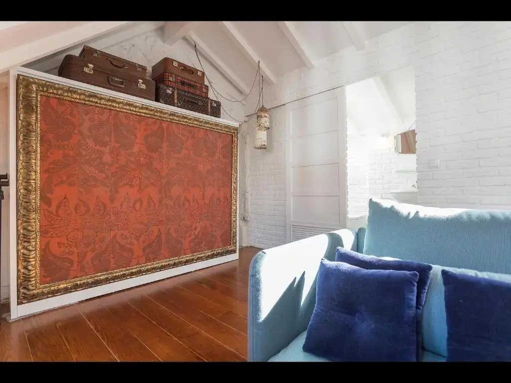LovelyStay - Distinctive & Unique Apartment next to Sé Cathedral of Lisbon - 5 min to Chiado