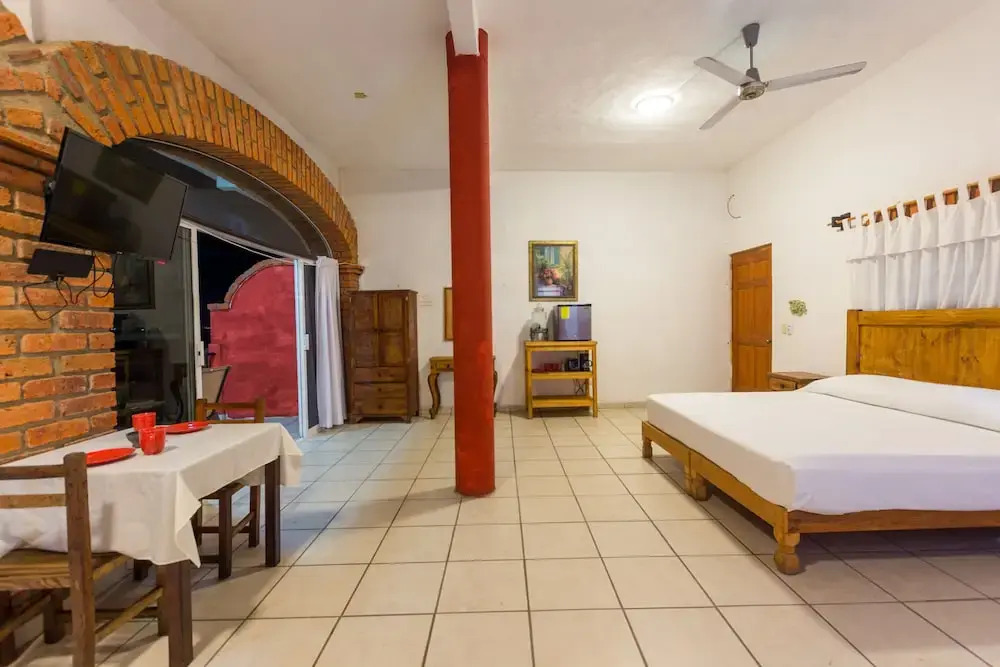 Traditional Sierra Leon Oceanfront Rooms