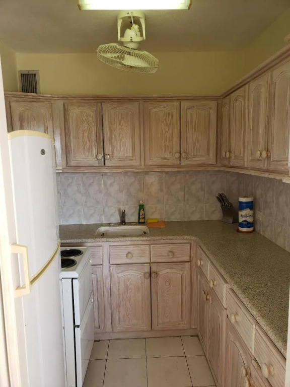 Golden View Apartment