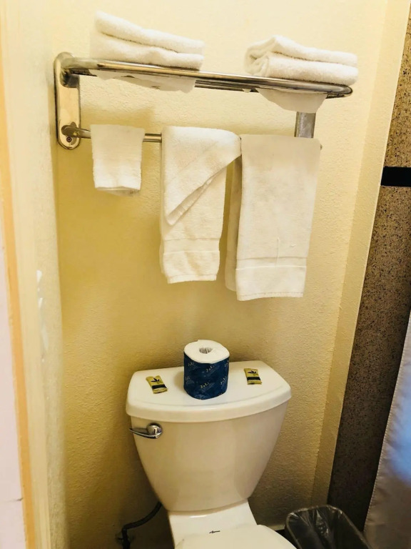 Bayshore Inn
