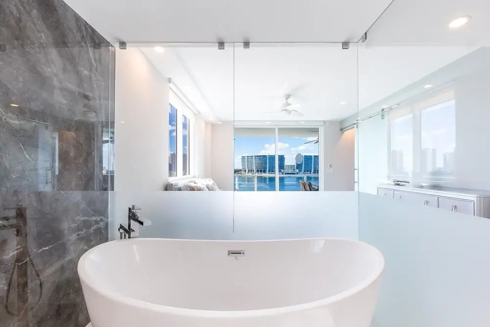 Le Marina Bay 701 by Go Florida Condo, Sunny Isles
