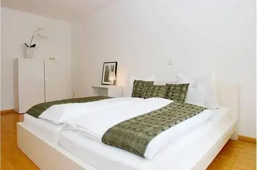 Berlin Apartment 2