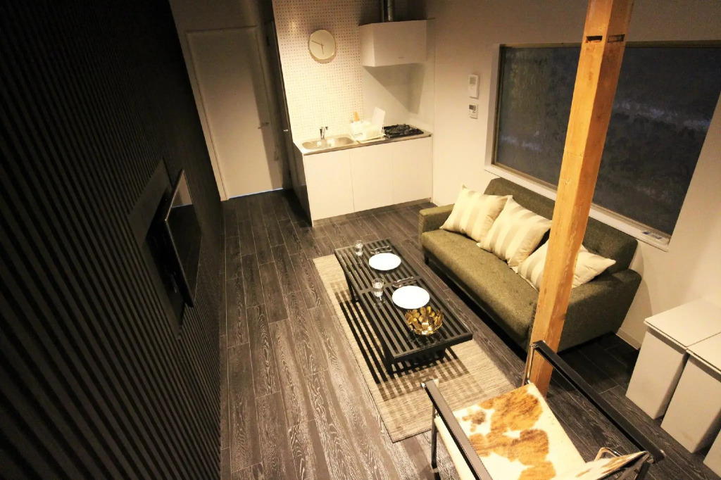 SEKAI HOTEL Tsuki