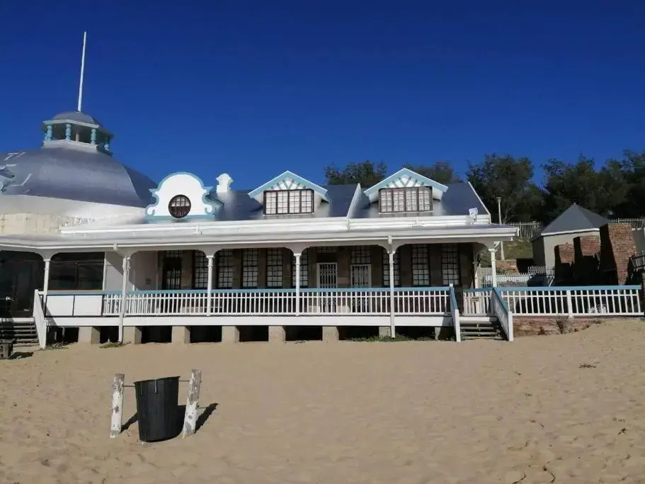 Santos Beach Pavilion E
