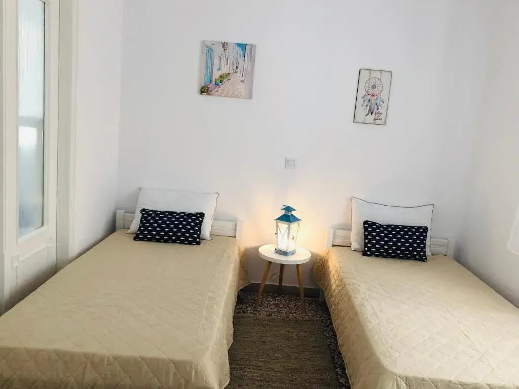Stylish Home for 6 in Adamas