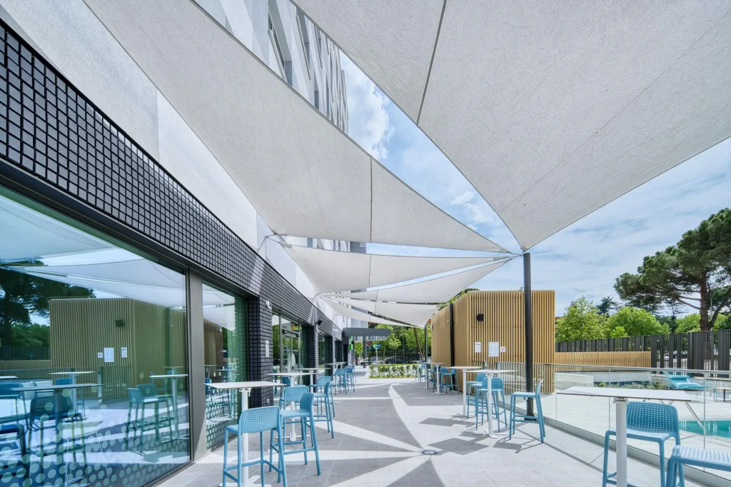 Holiday Inn Express - Madrid - Airport by IHG