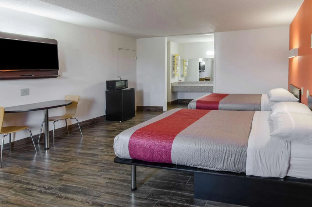 Motel 6-Staunton, VA